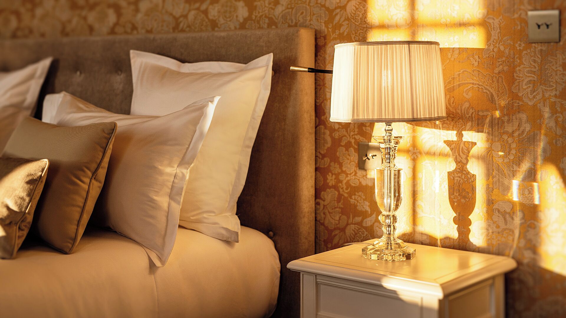 junior suite | 1 bedroom, premium bedding, minibar, in-room safe