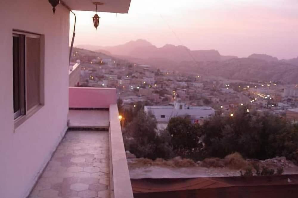 Valentine Inn