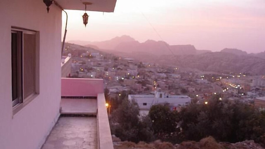 Valentine Inn