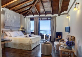 华丽双人房, 1 张特大床, 冰箱, 海景 | 高档床上用品、客房内保险箱、特色装修、特色家居