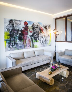 Lobby sitting area - Dohos Hotel Experience (Agia)
