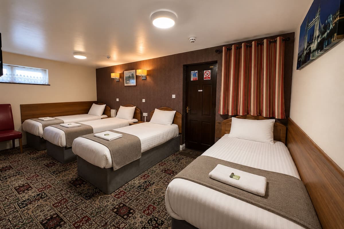 Quadruple Room | WiFi (free)