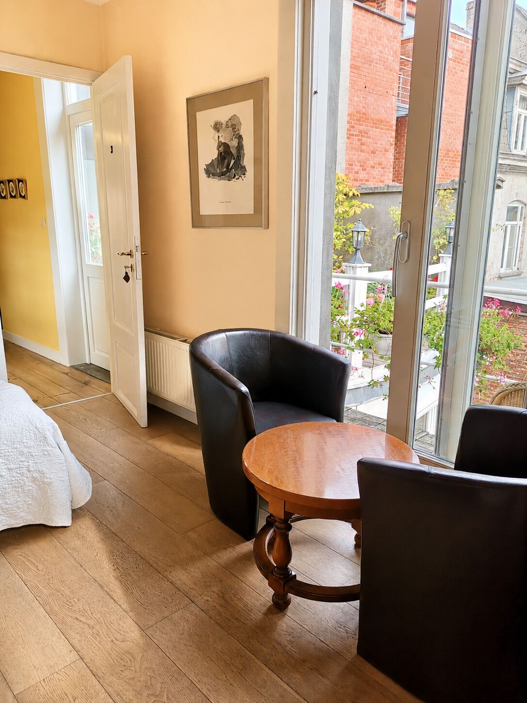 Standard Double Room | In-room safe, iron/ironing board (on request), free WiFi