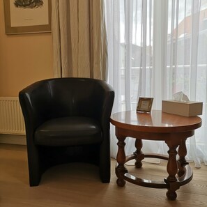 Dobbeltrom – standard | Safe på rommet, strykejern/-brett og wi-fi (inkludert)