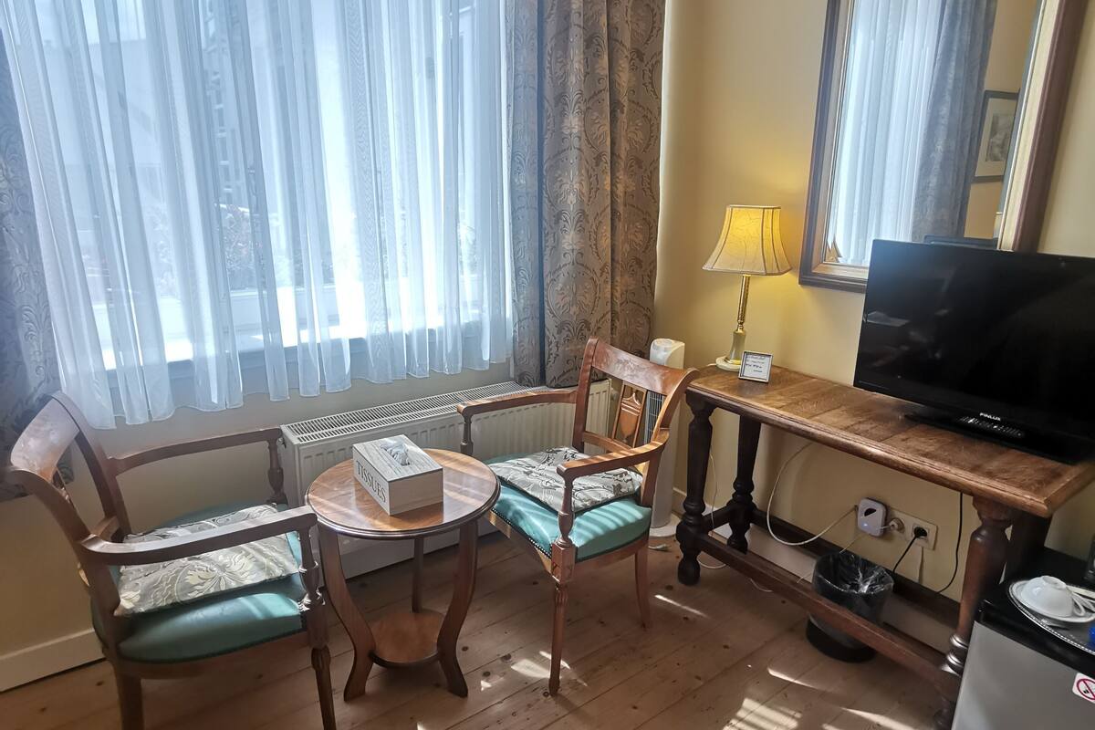 In-room safe, iron/ironing board, free WiFi