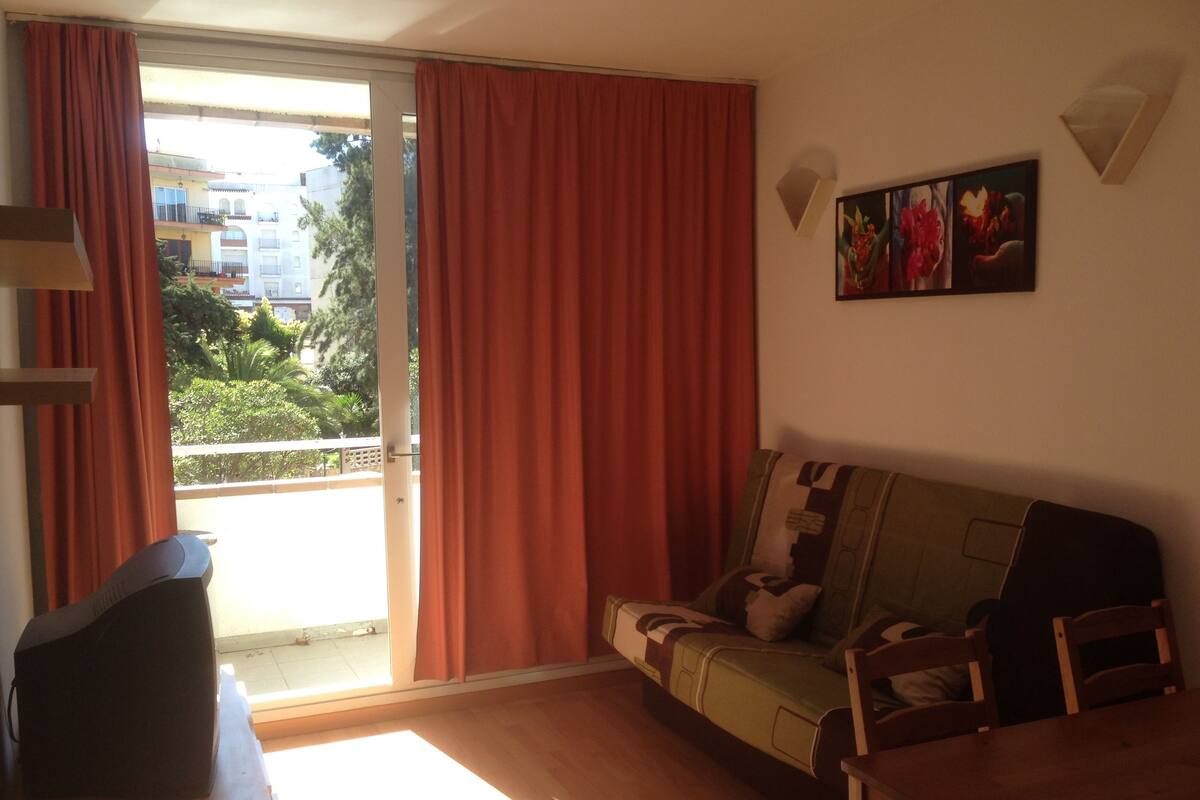 Individually furnished, cots/infant beds, free WiFi