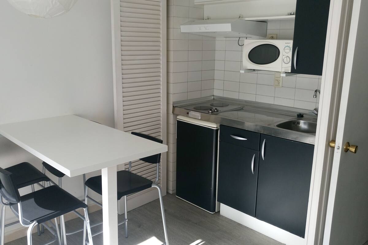 Private kitchenette