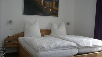 Suite, 2 Schlafzimmer | Allergikerbettwaren, Zimmersafe, Schreibtisch, schallisolierte Zimmer