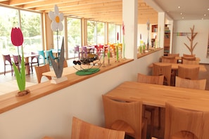 Free daily buffet breakfast - Pension Im Sunnegässle (Rust)