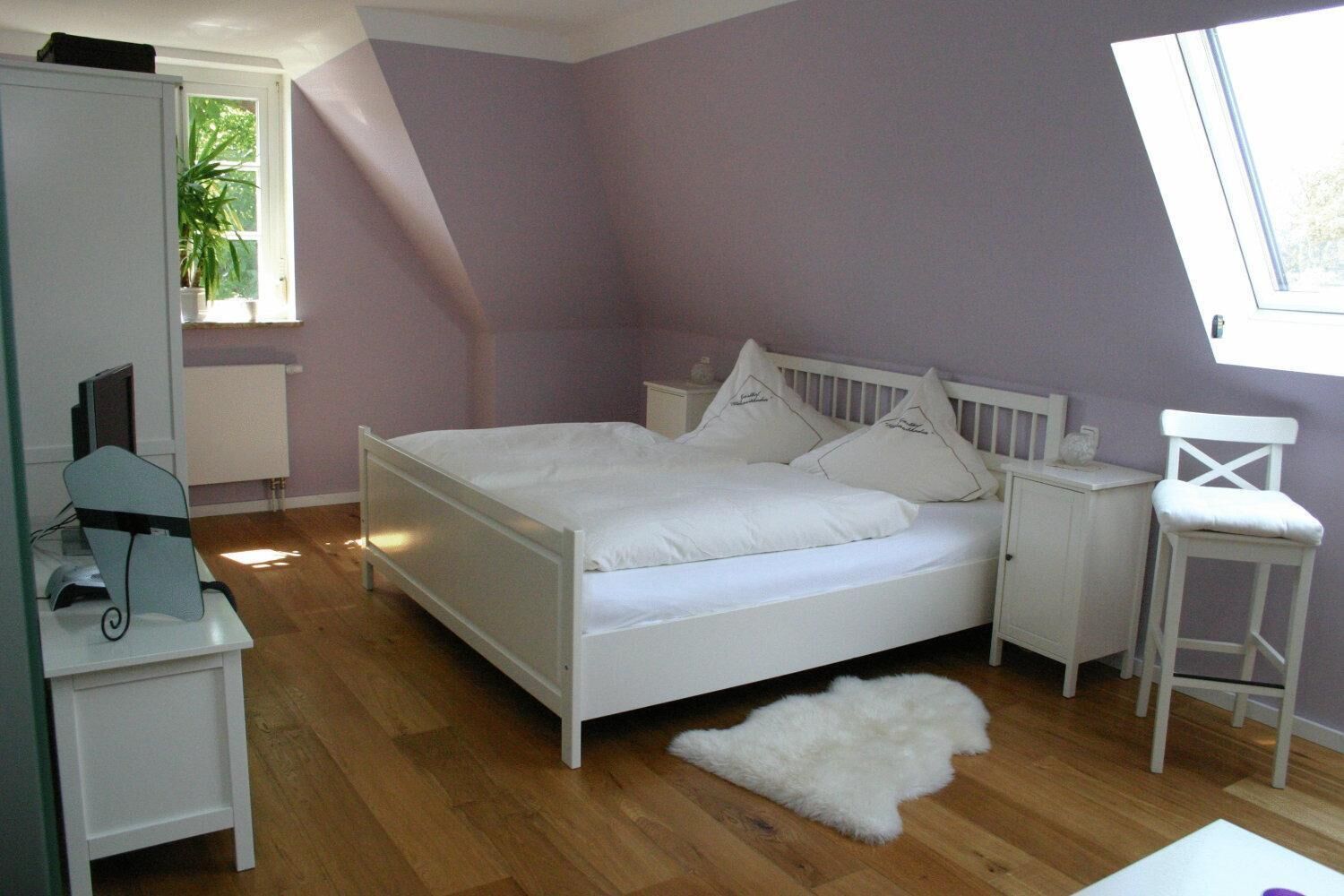 in-room safe, free wifi