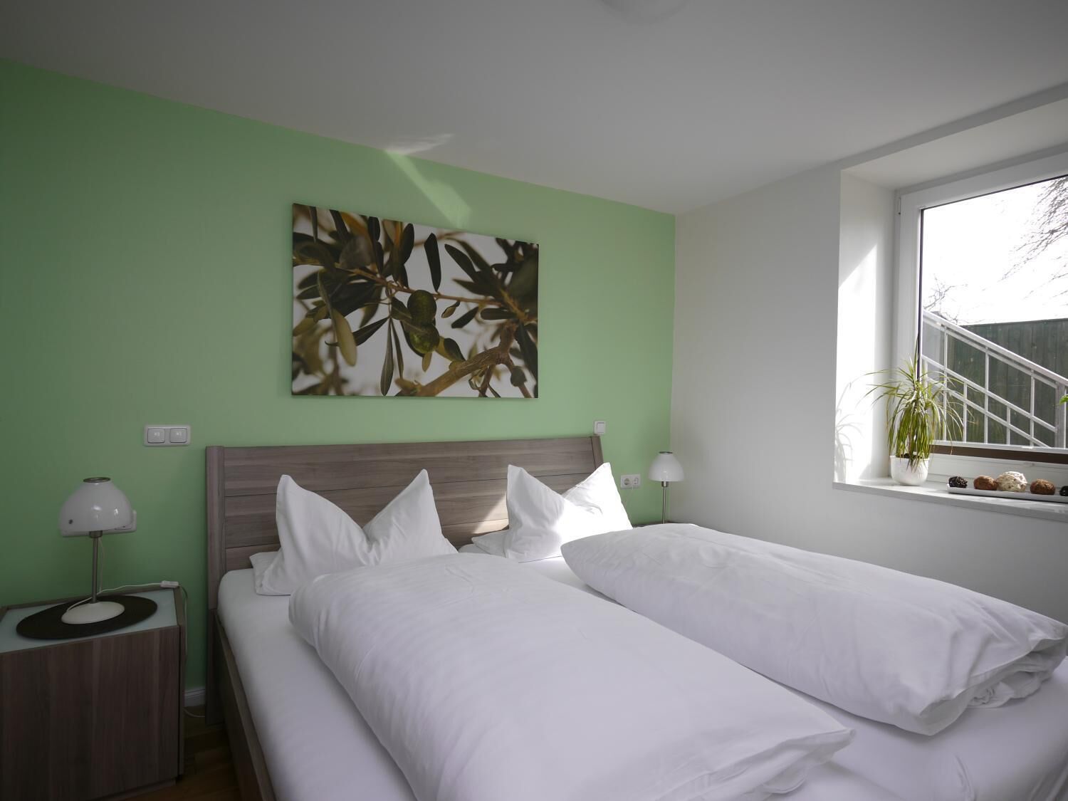 in-room safe, free wifi