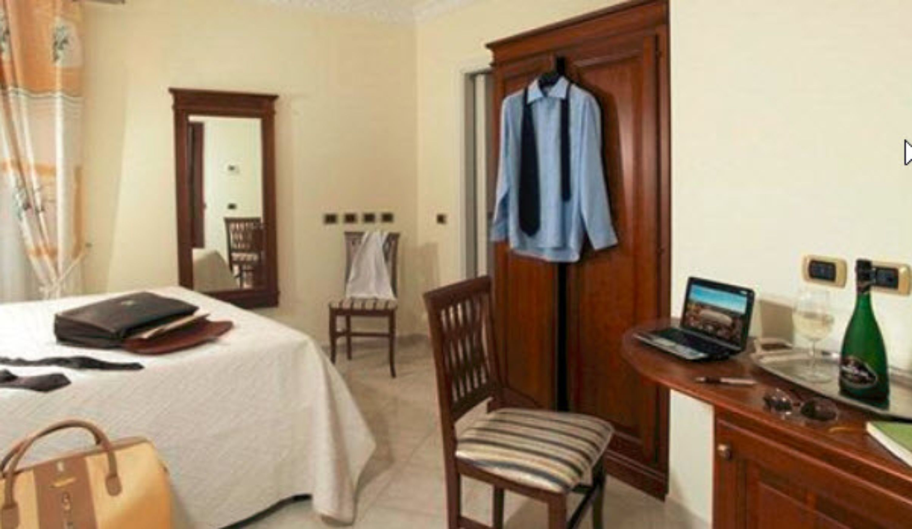 economy room (no elevator) | in-room safe, desk, soundproofing, free cots/infant beds