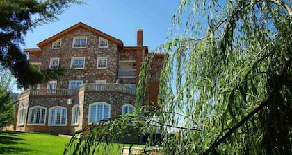 Le Palais des Cerisiers