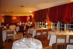 Breakfast, lunch and dinner served  - Le Palais des Cerisiers (Zaouia Ben Smine)