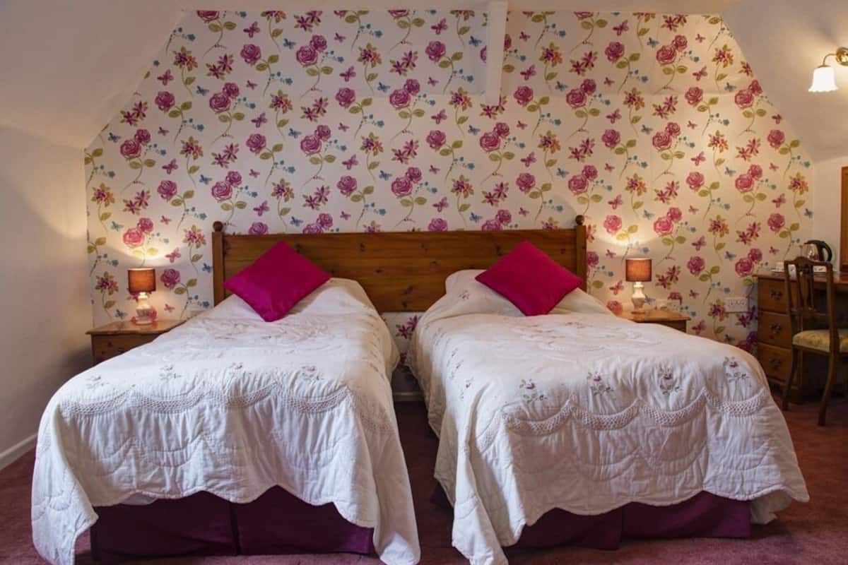 Standard Twin Room, Ensuite