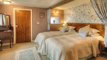 Standard-Doppel- oder -Zweibettzimmer, mit Bad