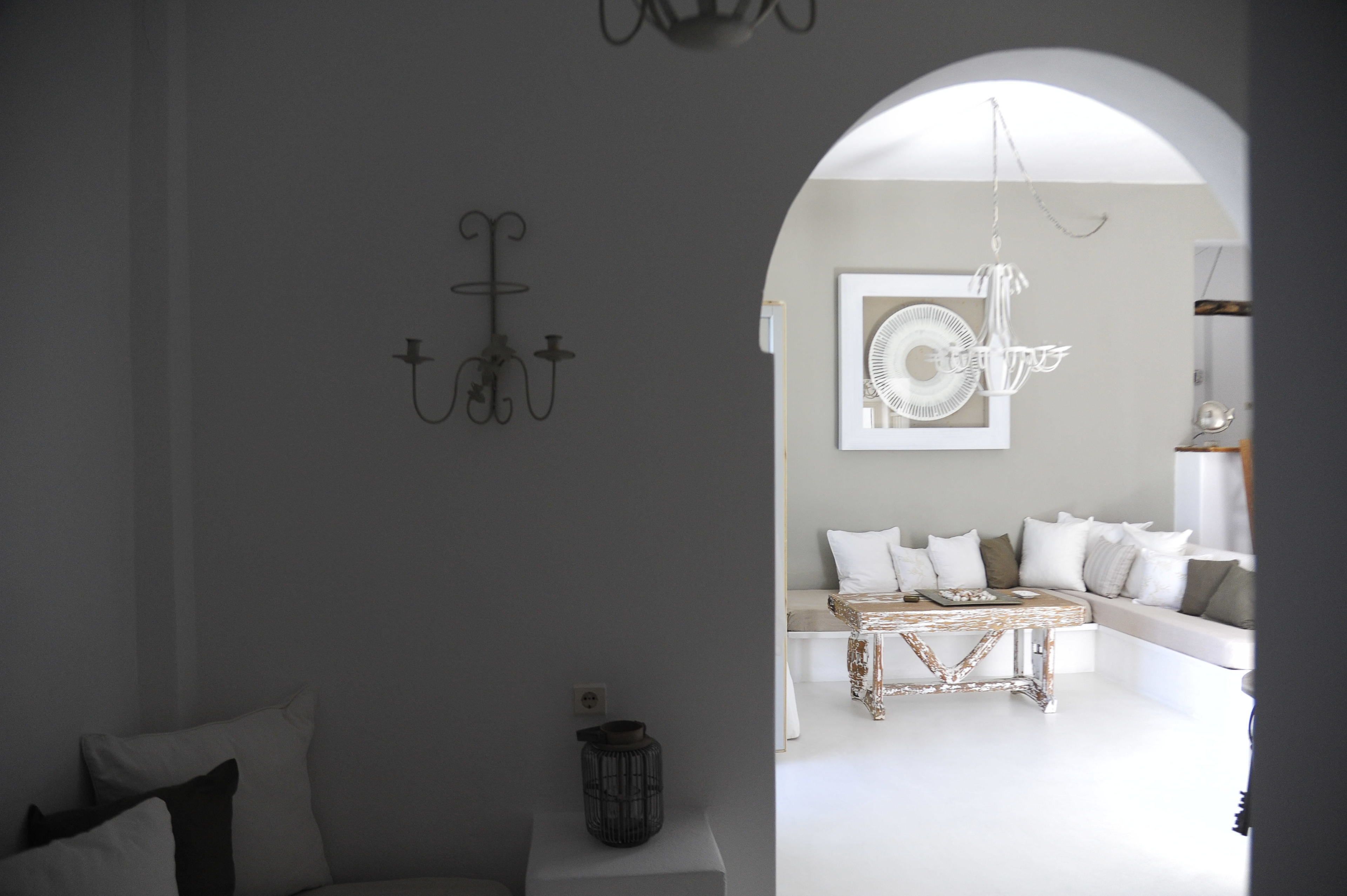 executive suite | living area | lcd tv, dvd player