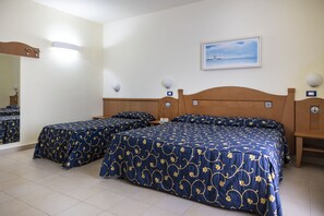 Minibar, in-room safe, cribs/infant beds, bed sheets - Blu Salento Village (Nardò)