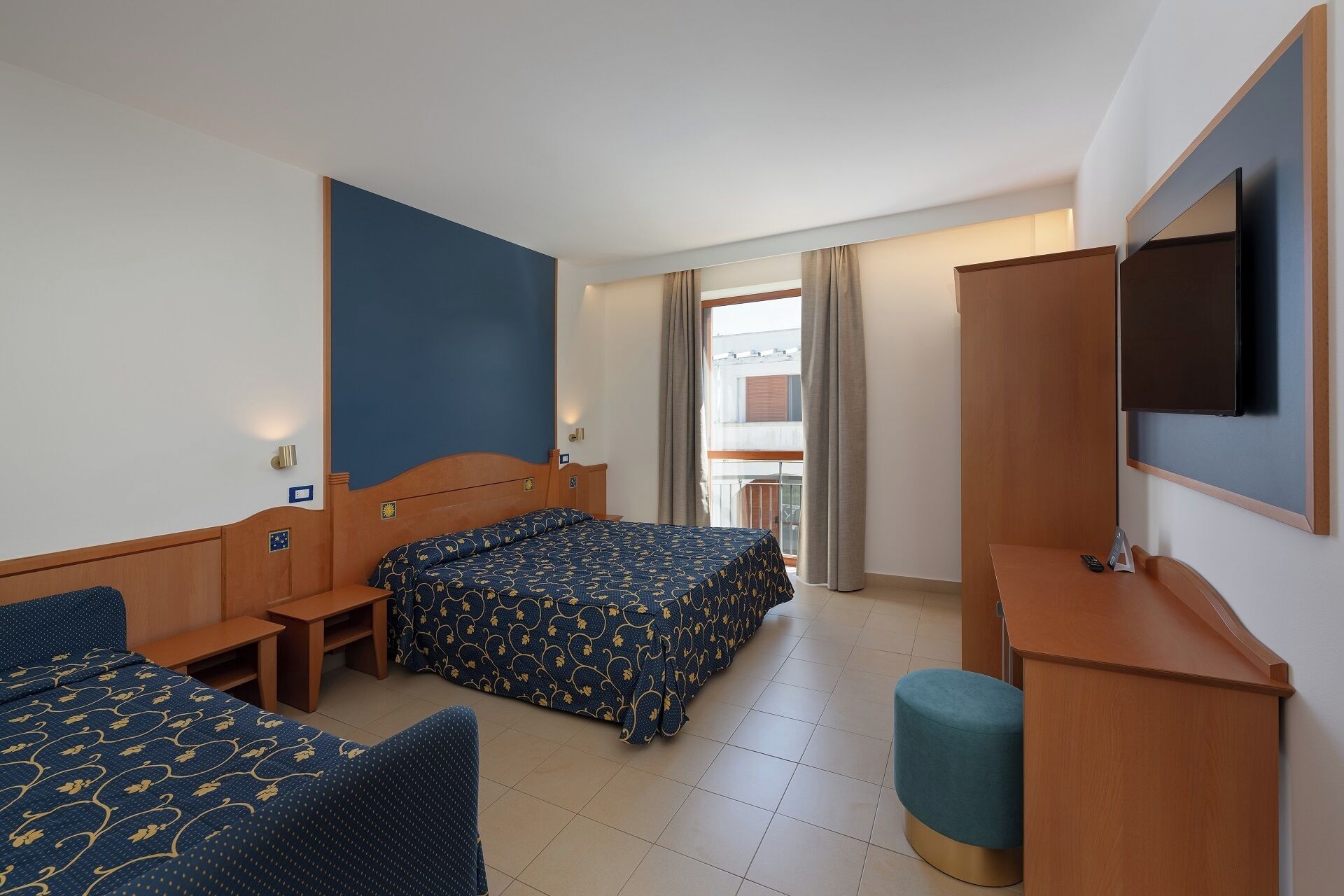 Standard Room, Beach Facilities Excluded | 迷你吧、客房內保險箱、搖籃/嬰兒床、床單