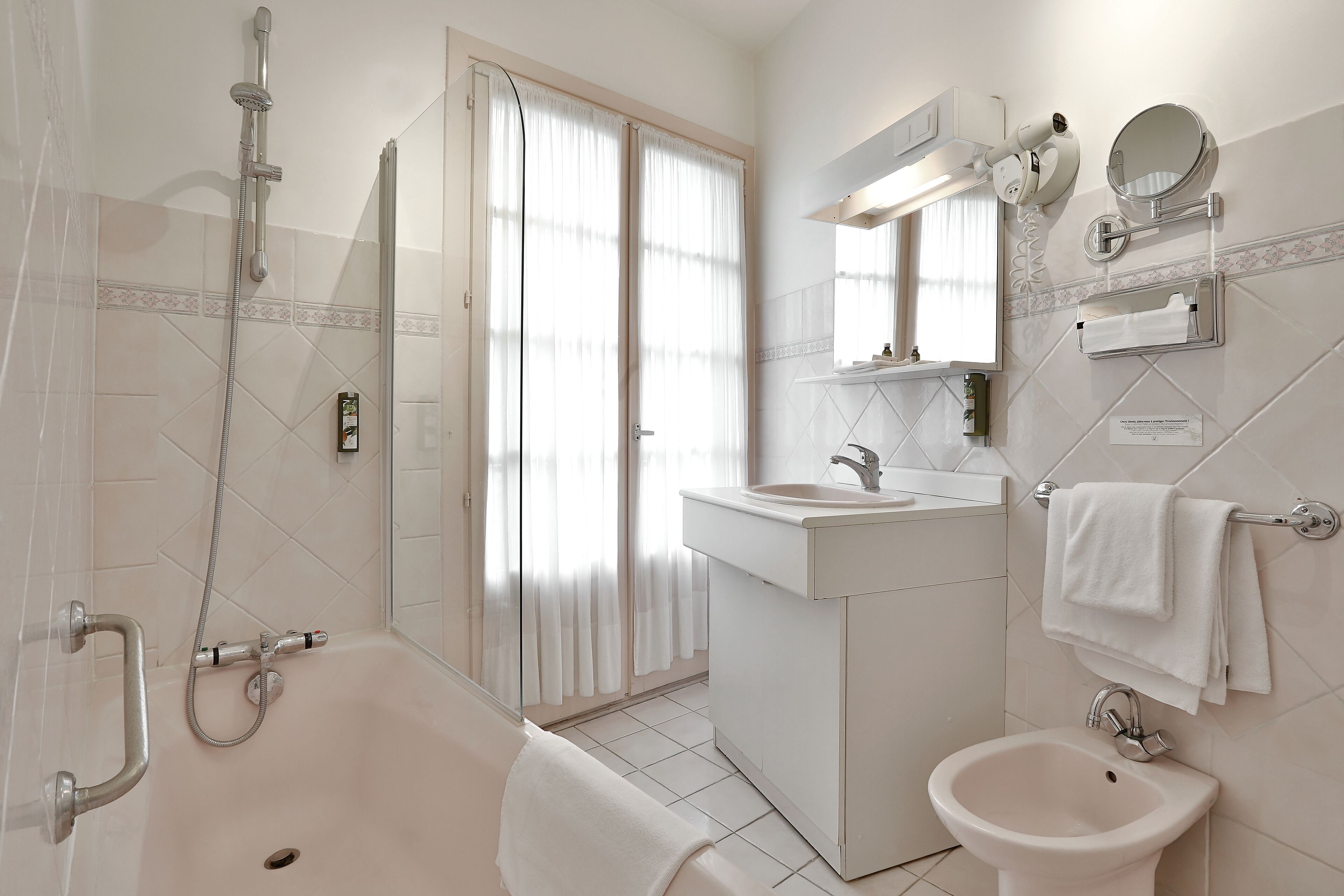 double or twin room, balcony, river view | bathroom | free toiletries, hair dryer, towels