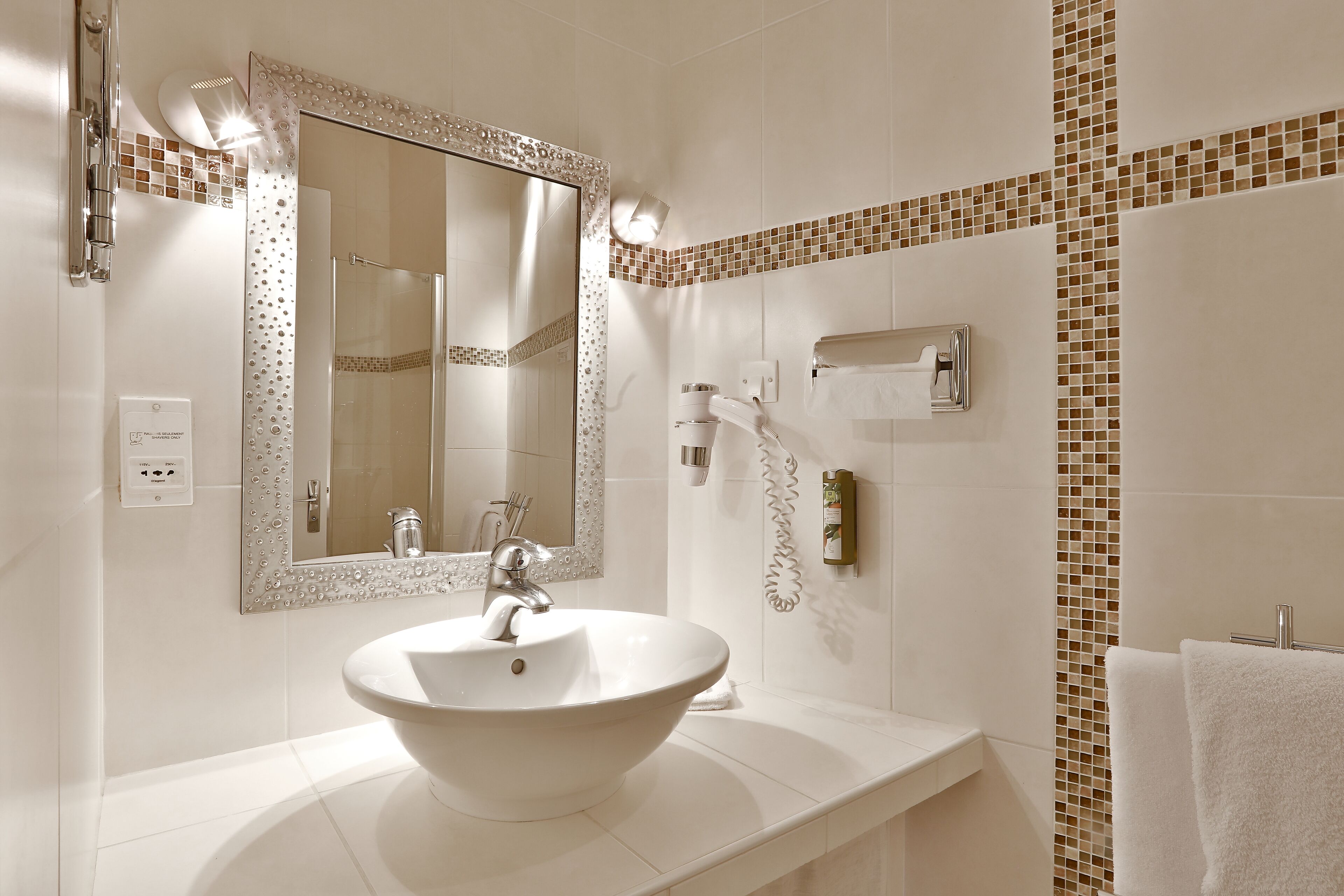 double room, river view | bathroom | free toiletries, hair dryer, towels