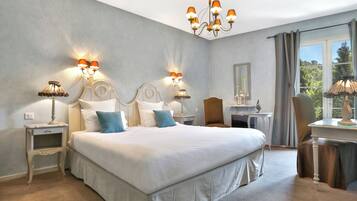 Superior Double Room, Balcony, River View | Free WiFi, bed sheets