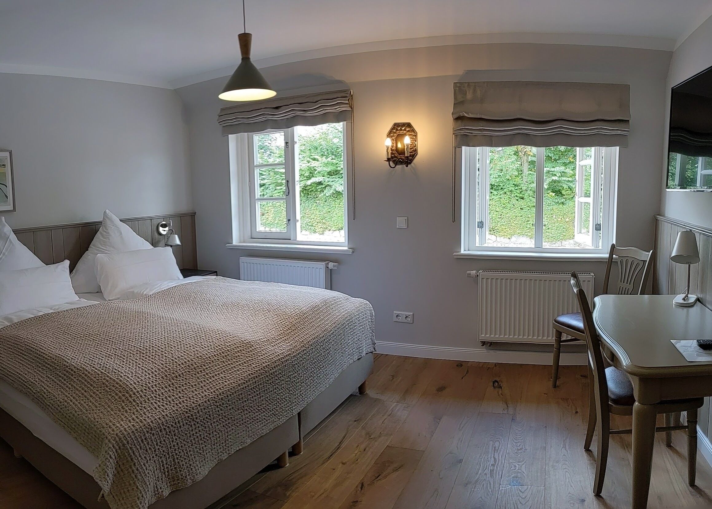 comfort double room | 1 bedroom, egyptian cotton sheets, premium bedding