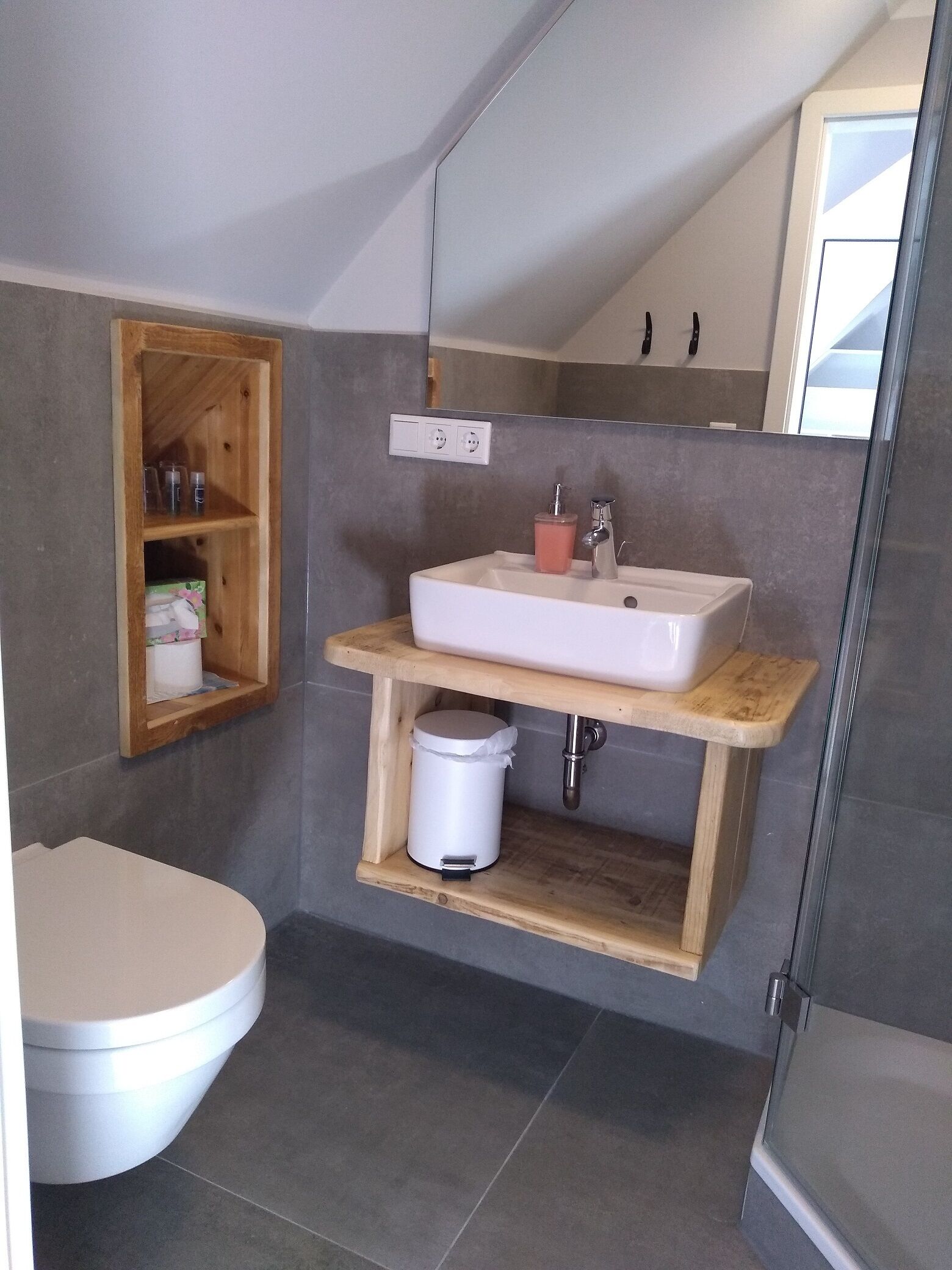 comfort double room, 1 bedroom, non smoking, garden view | bathroom | shower, rainfall showerhead, free toiletries, hair dryer