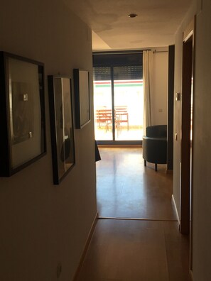 Penthouse, 3 Schlafzimmer | Wohnbereich | Flachbildfernseher