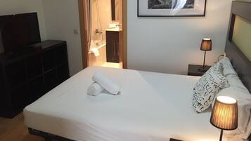 1 bedroom, free cots/infant beds, free WiFi