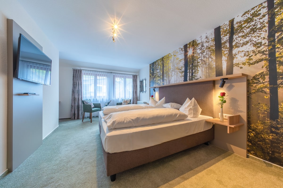 family room for 2 adults and 2 children teens | hypo-allergenic bedding, in-room safe, individually furnished, desk