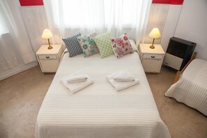 Iron/ironing board, free WiFi - Playa Varese Inn (Mar del Plata)