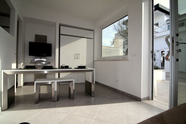 Villa, Kitchenette, Garden Area | Living room