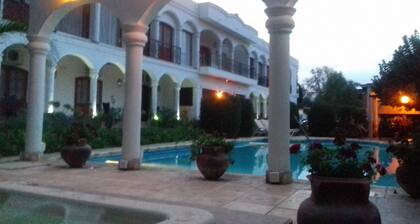 Hotel Portal del Santo