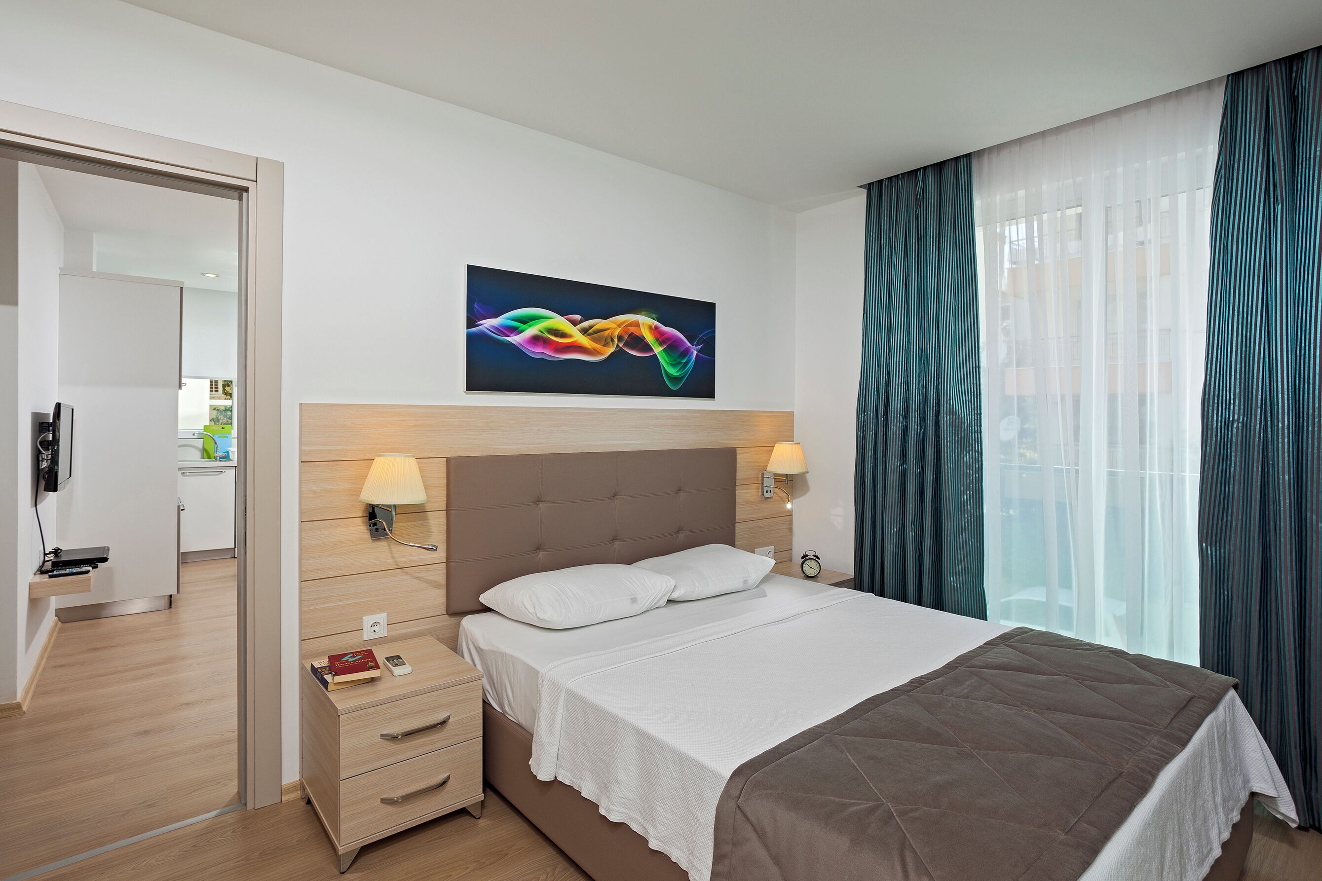 Caja de seguridad en la habitación, wifi gratis y ropa de cama 