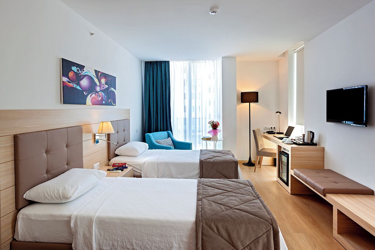 In-room safe, free WiFi, bed sheets