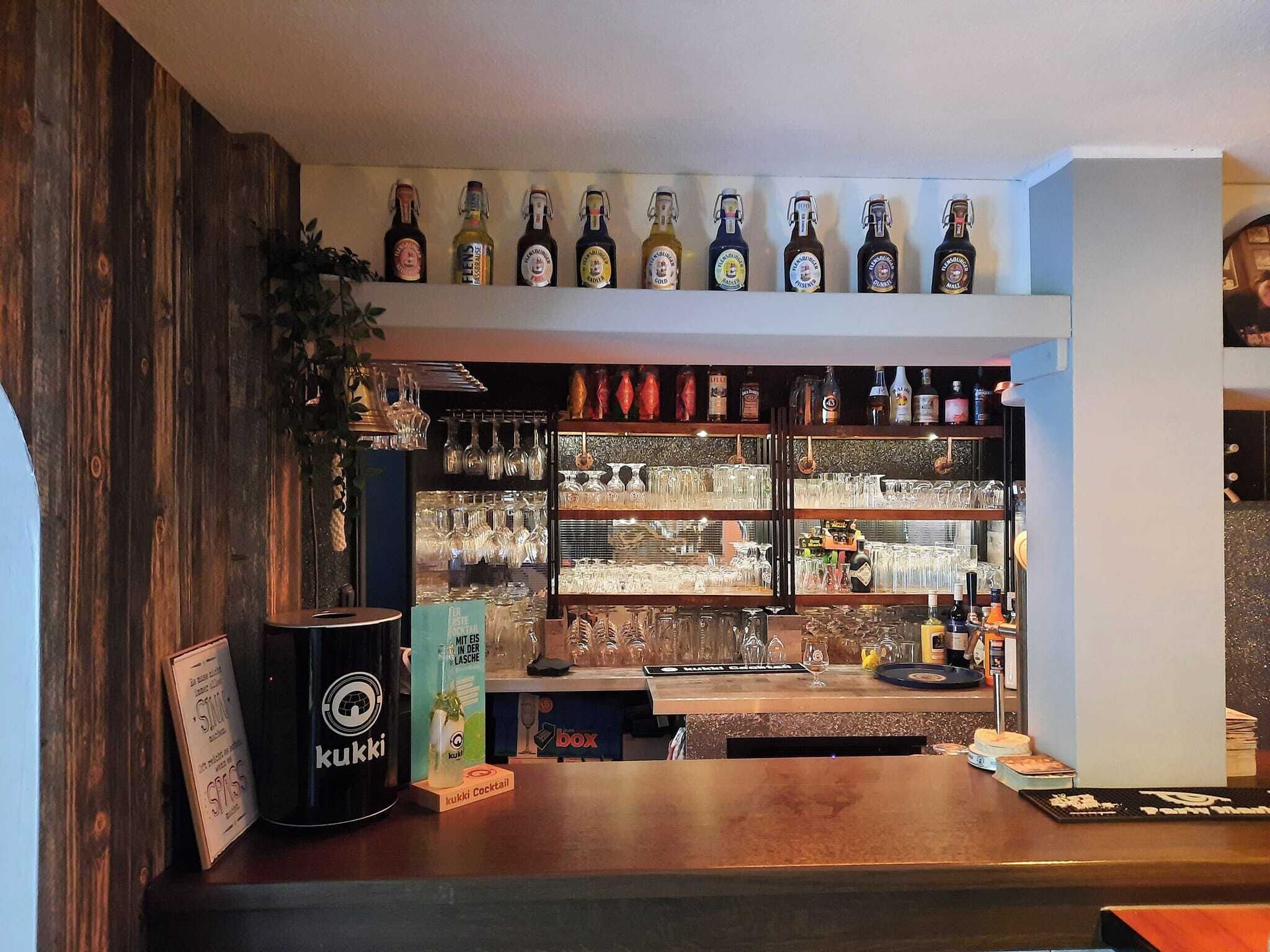 Bar (in der Unterkunft)