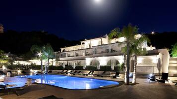 Façade de lâhĂ©bergement - soirĂ©e/nuit