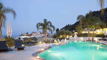 Utomhuspool