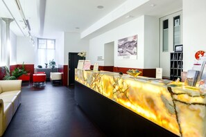 Check-in/check-out kiosk - Hotel Bleichibeiz (Wald)