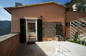 Leilighet – standard, terrasse, sjøutsikt (Open Space) | Terrasse/patio