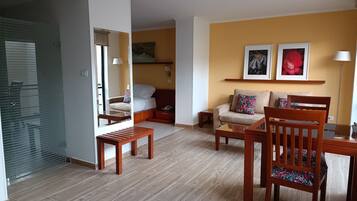 Standaard studio suite | 1 slaapkamer, luxe beddengoed, donsdekens, pillowtop-bedden