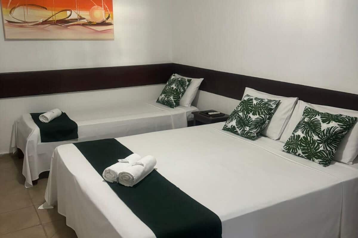 Roba de llit d'alta qualitat, minibar i caixa forta a l'habitació 