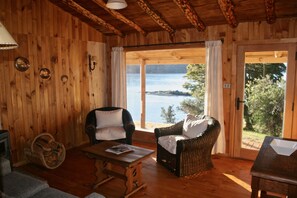 Suite familiale | Décor unique, ameublement unique, bureau, rideaux d’obscurcissement