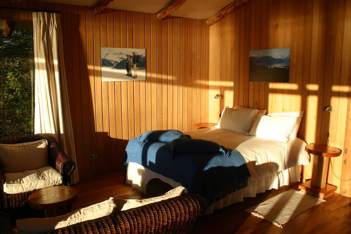 standard room | individually decorated, individually furnished, desk, blackout curtains