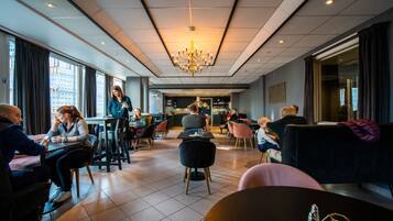 Petit déjeuner buffet compris tous les jours