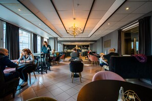 Desayuno buffet incluido todos los días