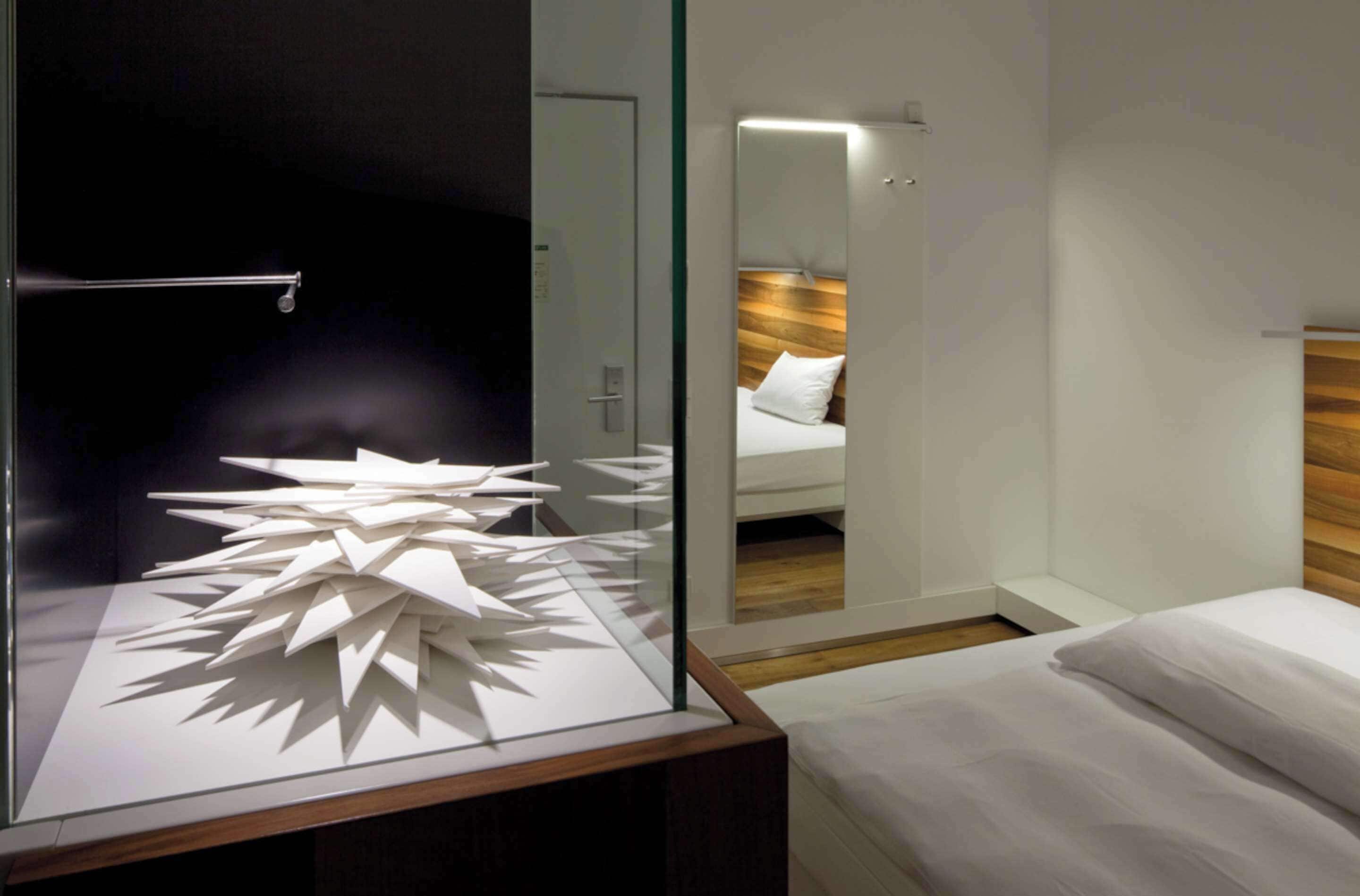 premium bedding, pillow-top beds, minibar, in-room safe