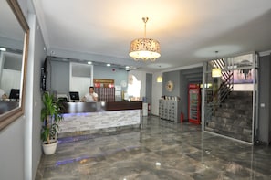Daily continental breakfast (TRY 20 per person)
