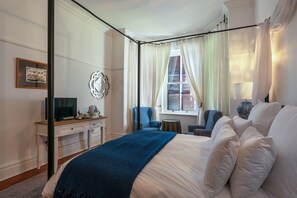 Room (2) | Egyptian cotton sheets, Select Comfort beds, in-room safe